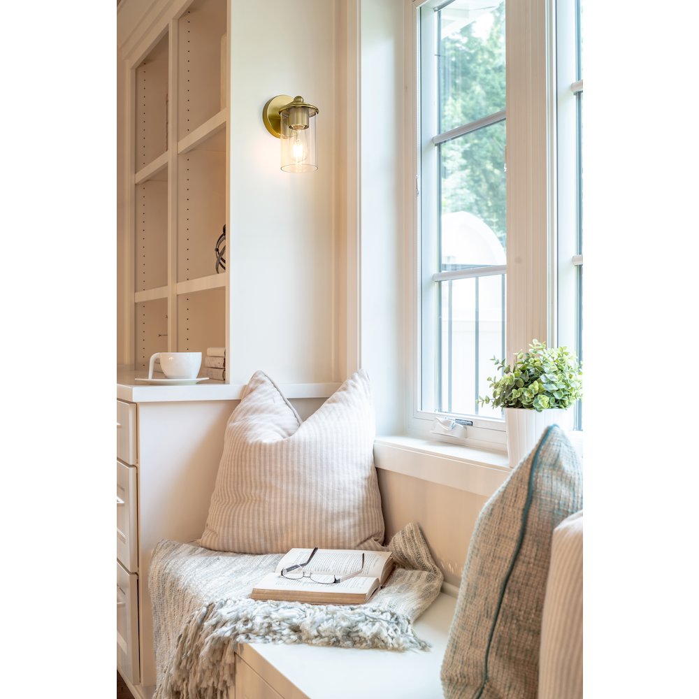 Z-Lite 1 Light Wall Sconce. Picture 6