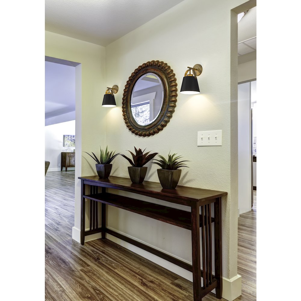 Z-Lite 1 Light Wall Sconce. Picture 6