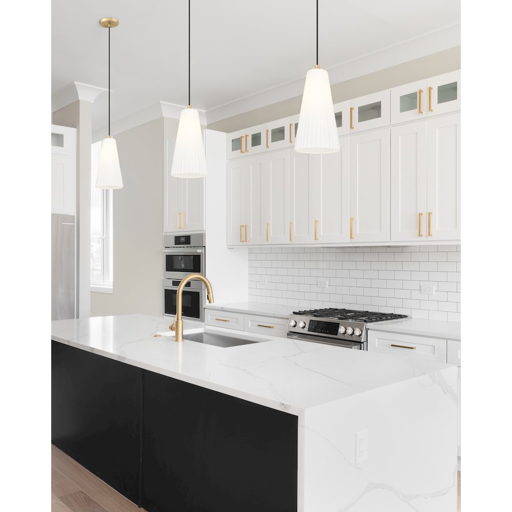 Z-Lite 1 Light Pendant. Picture 7