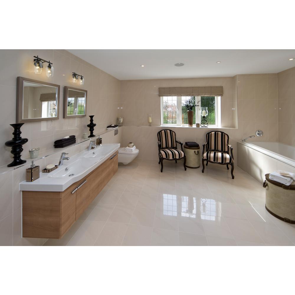 2 Light Vanity. Picture 6