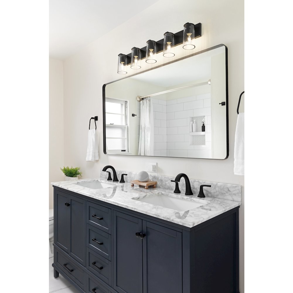Z-Lite 5 Light Vanity. Picture 6