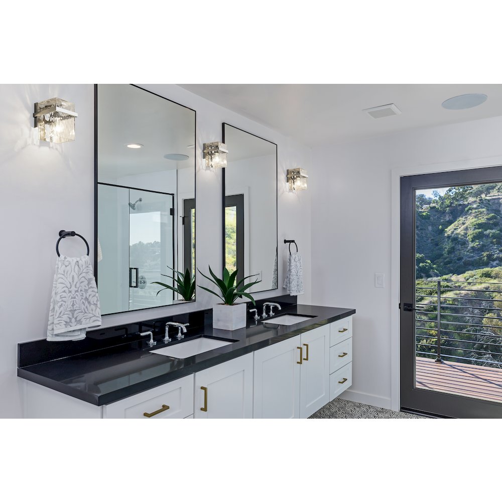 Z-Lite 1 Light Wall Sconce. Picture 6