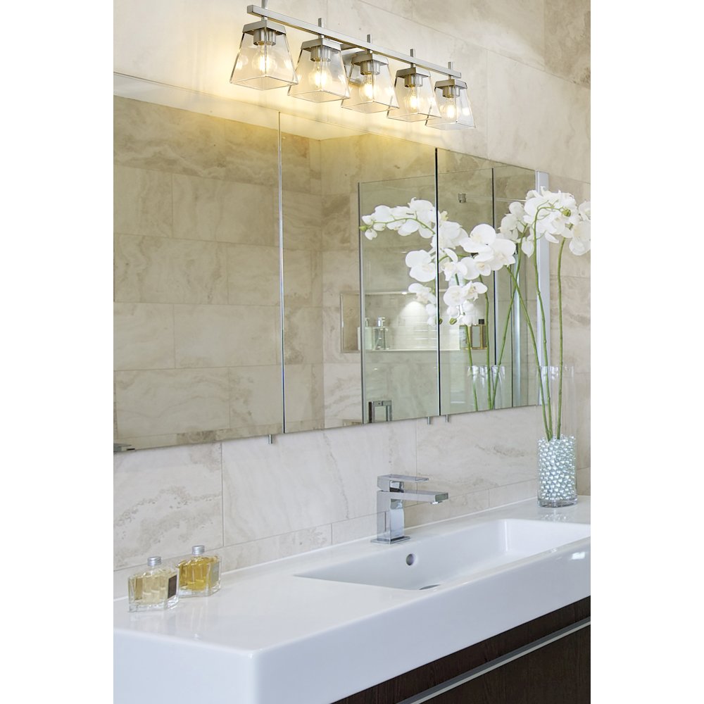 Z-Lite 5 Light Vanity. Picture 7