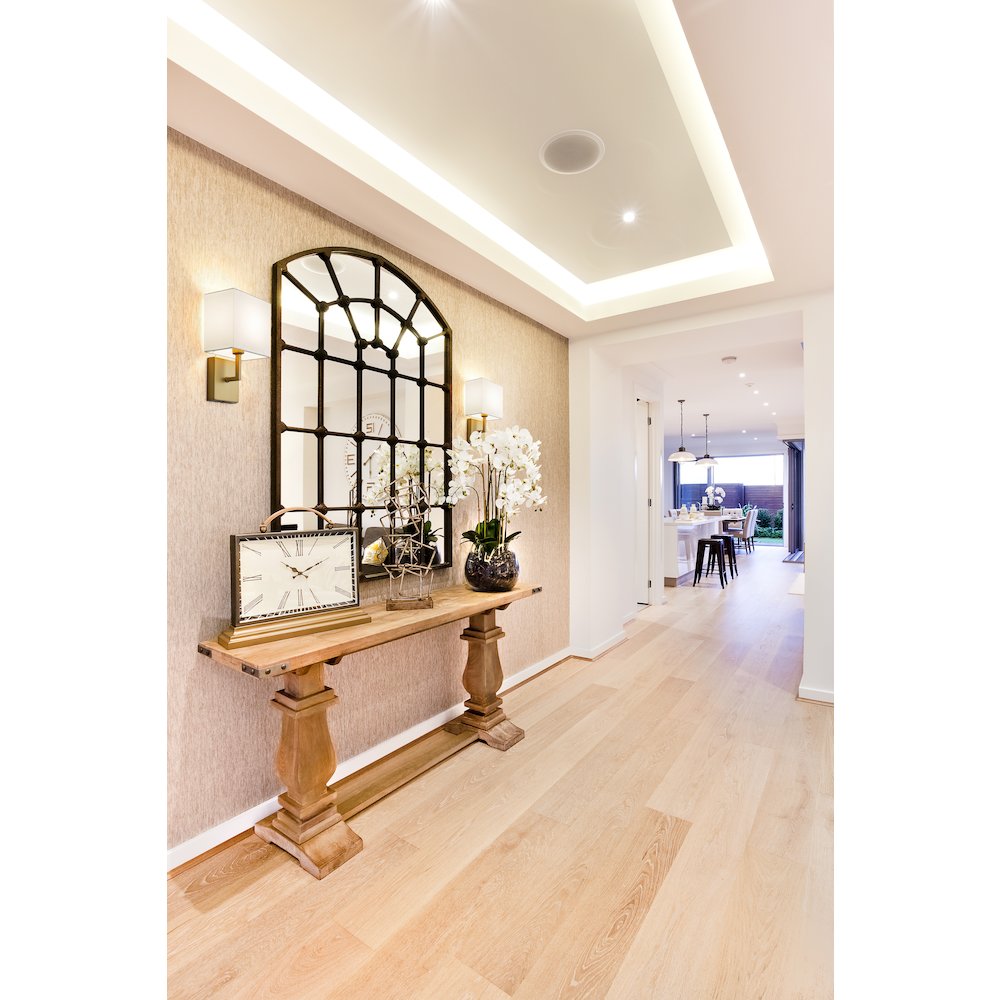 Z-Lite 1 Light Wall Sconce. Picture 6