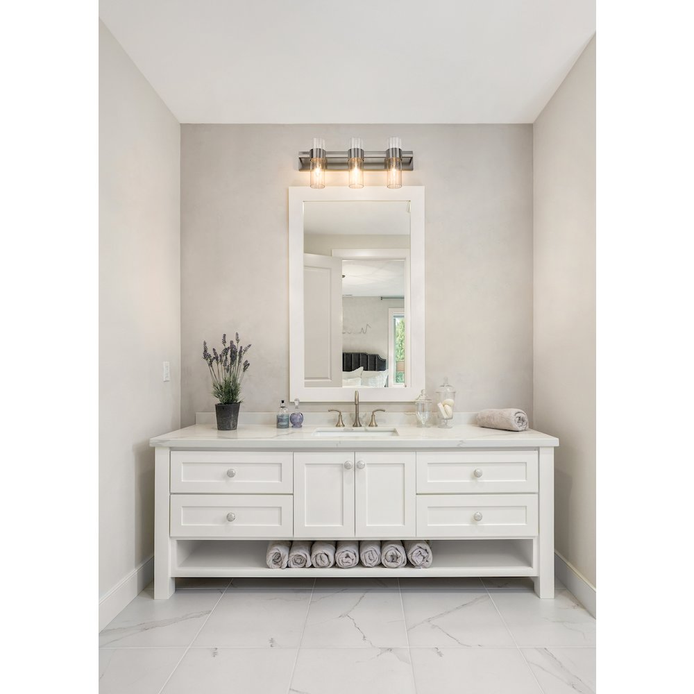 Z-Lite 3 Light Vanity. Picture 6