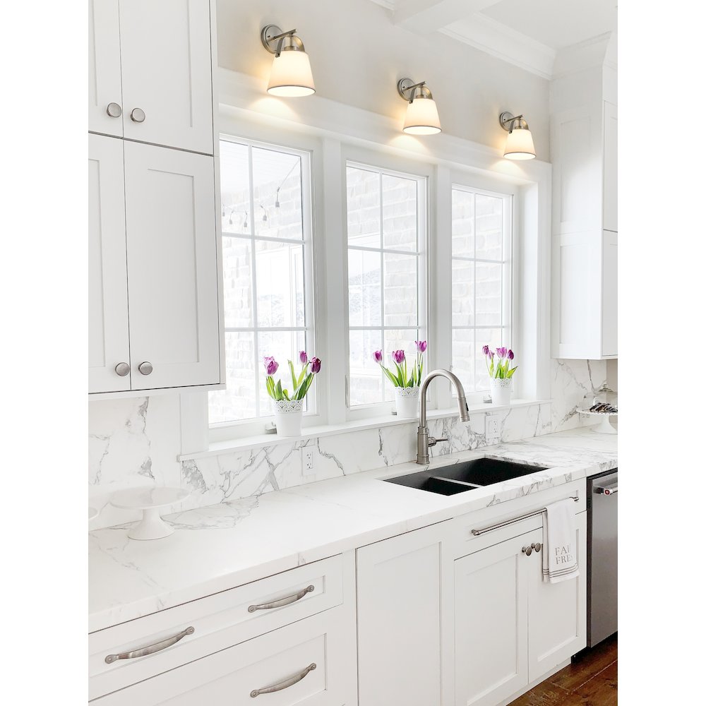 Z-Lite 1 Light Wall Sconce. Picture 7