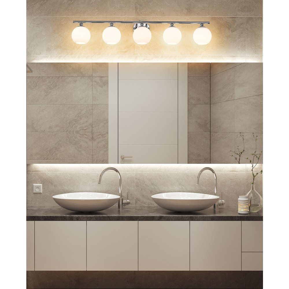 Z-Lite 5 Light Vanity. Picture 6
