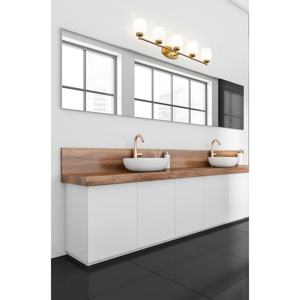 Z-Lite 5 Light Vanity. Picture 7