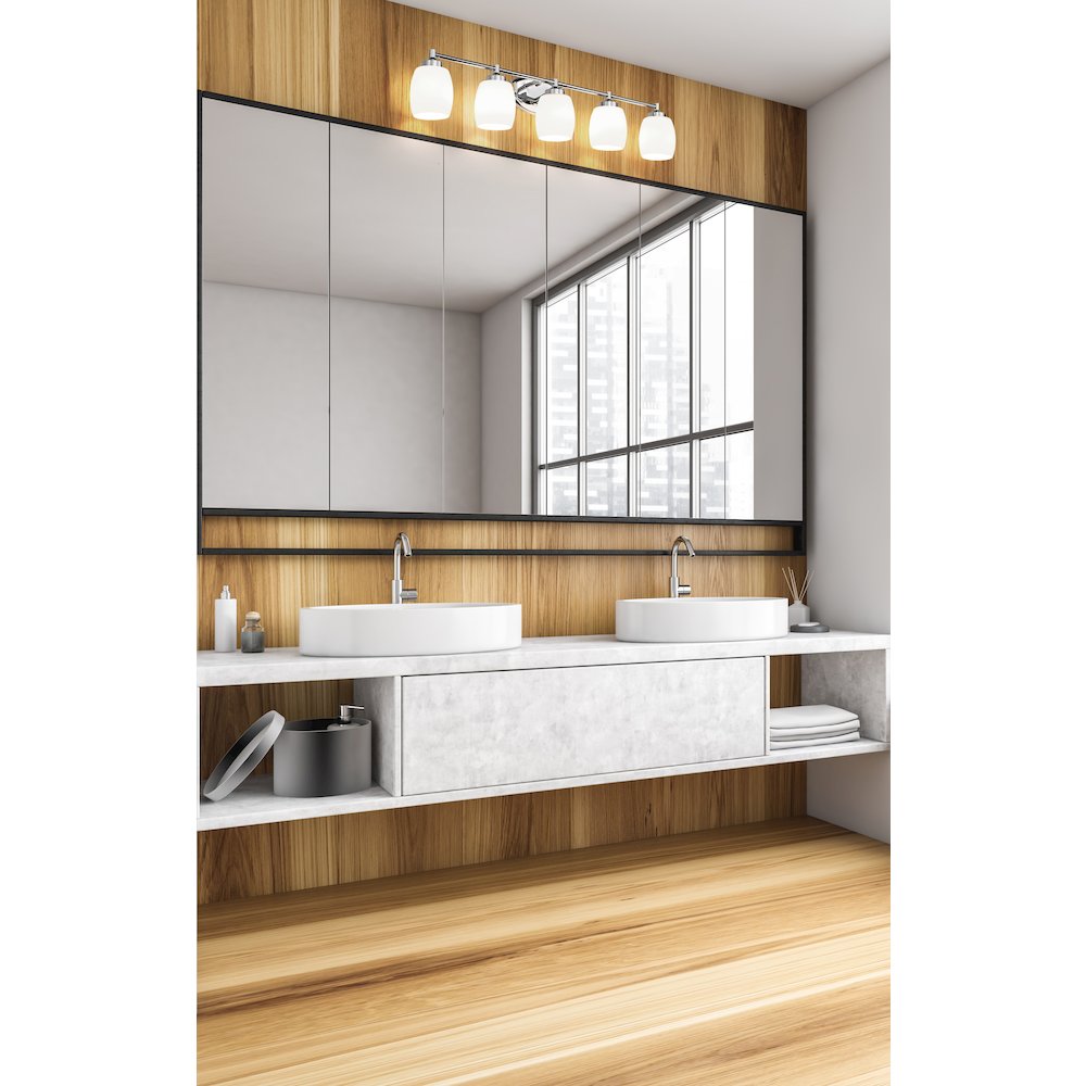 Z-Lite 5 Light Vanity. Picture 6