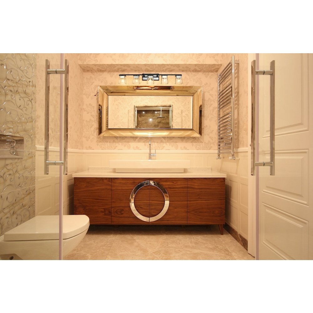 Z-Lite 5 Light Vanity. Picture 6