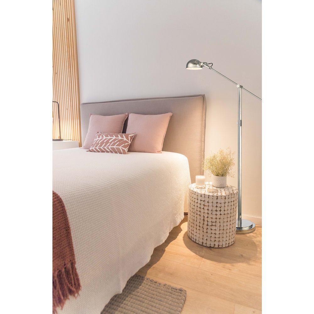 Z-Lite 1 Light Floor Lamp. Picture 6