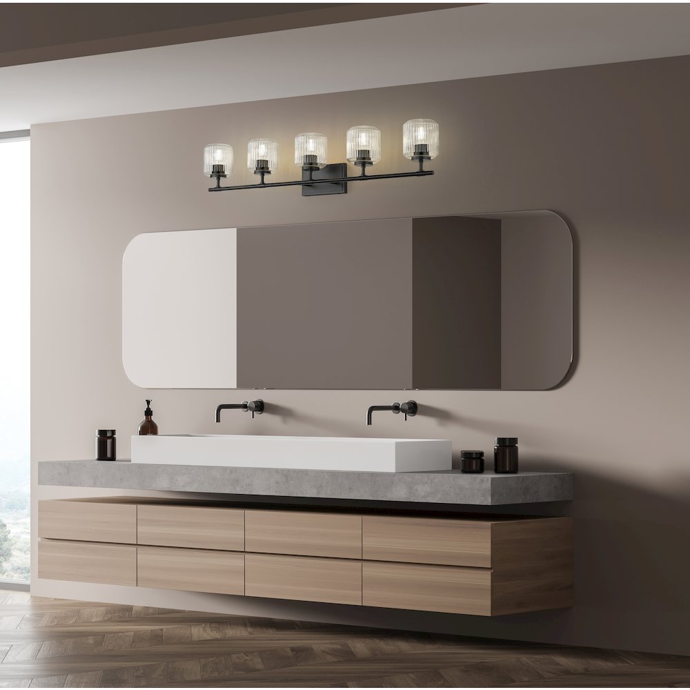 Z-Lite 5 Light Vanity. Picture 6
