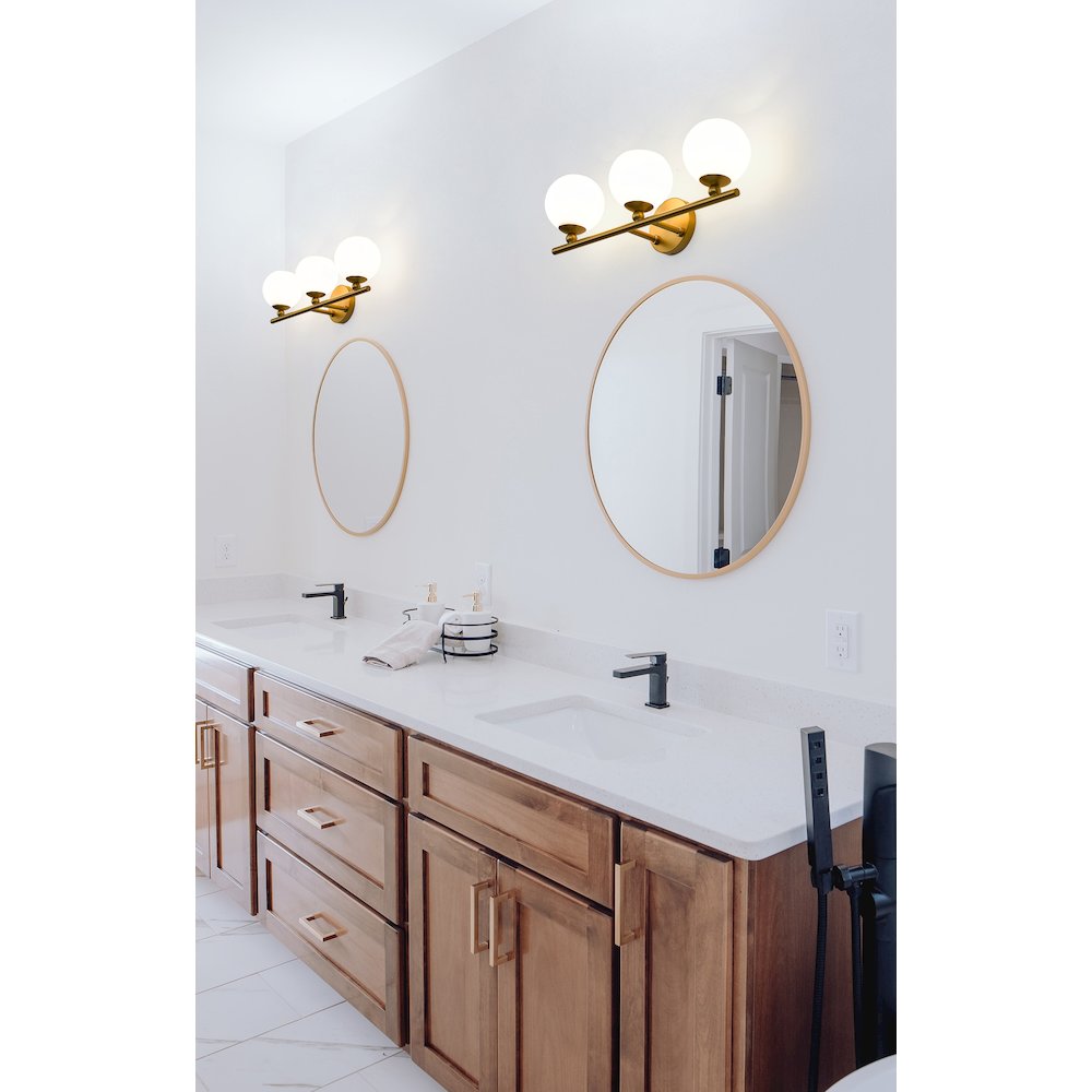 Z-Lite 3 Light Vanity. Picture 7
