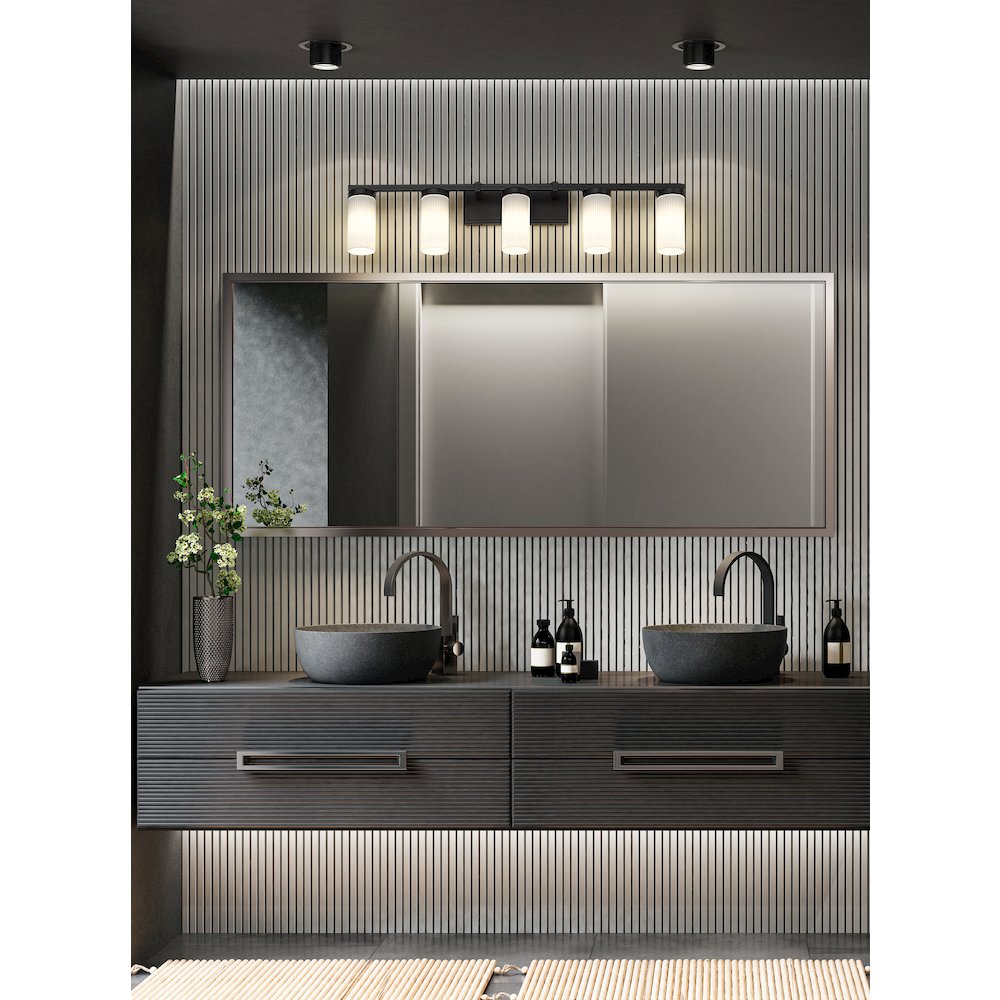 Z-Lite 5 Light Vanity. Picture 6