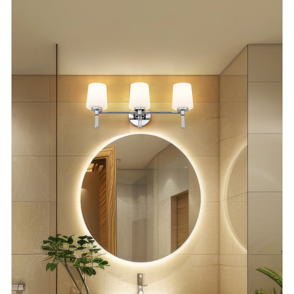 Z-Lite 3 Light Vanity, Chrome. Picture 5