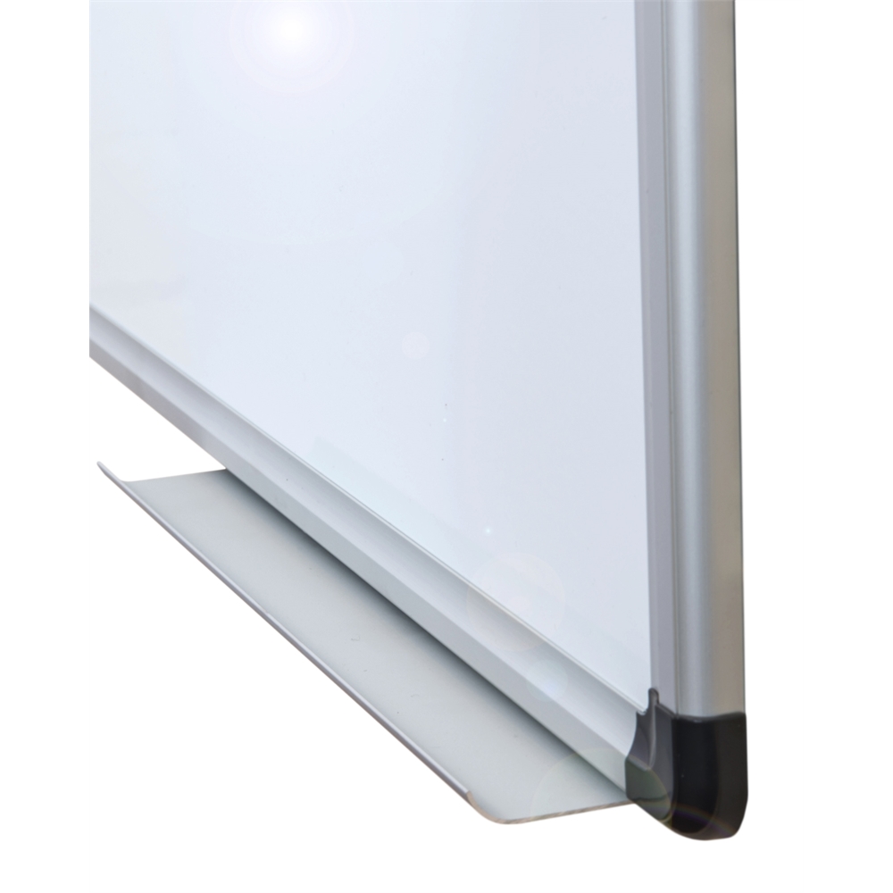 Porcelain Magnetic Dry Erase Board with an Aluminium frame - 24" x 36". Picture 3