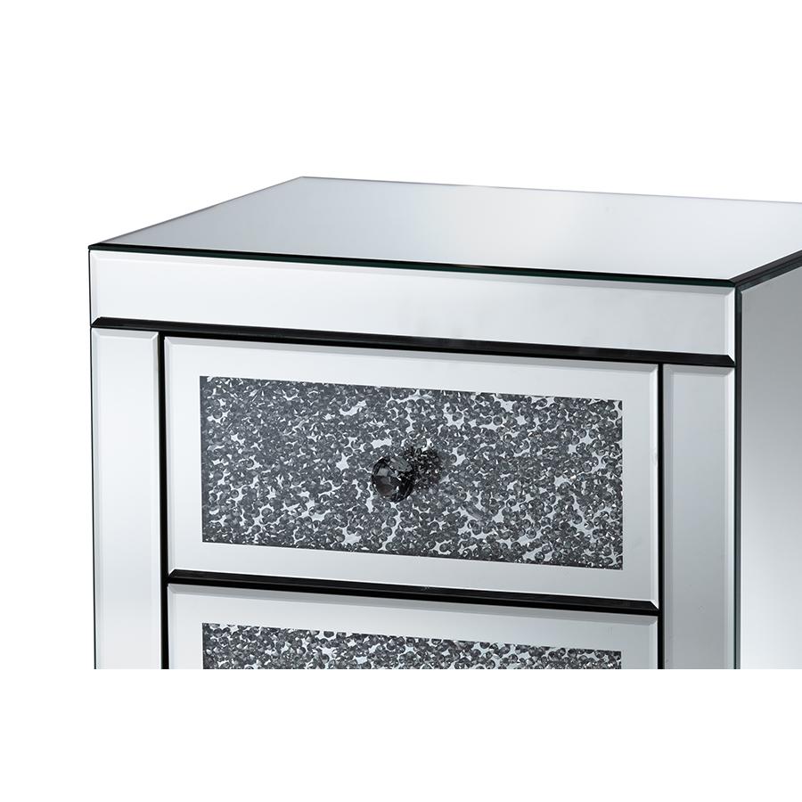 Ralston Contemporary Glam and Luxe Mirrored 3-Drawer Nightstand. Picture 5