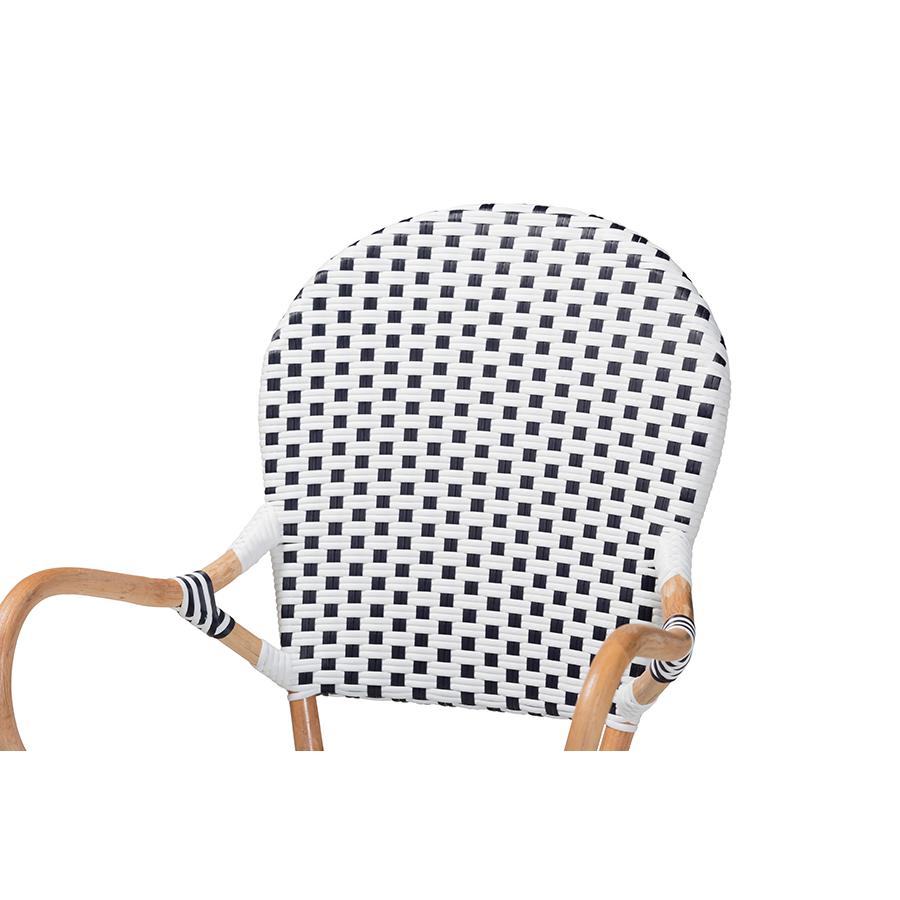 Outdoor Bistro Chair Set. Picture 4