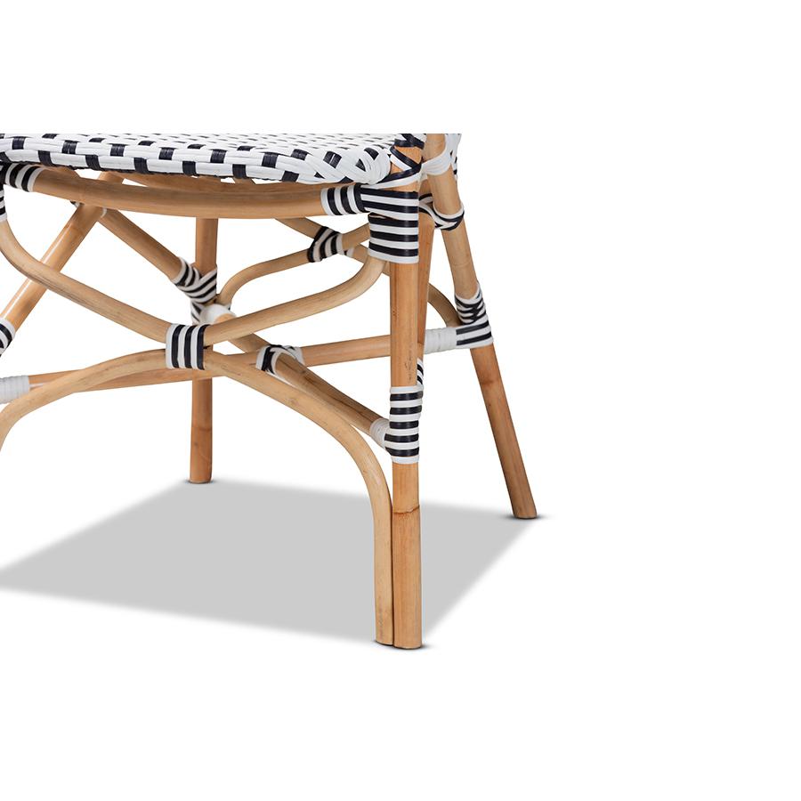 Outdoor Bistro Chair Set. Picture 5