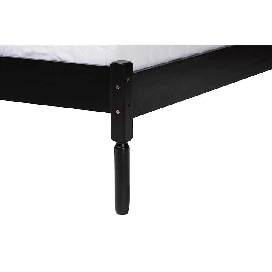 Traditional Black Finished Wood Queen Size Platform Bed with Woven Rattan. Picture 5