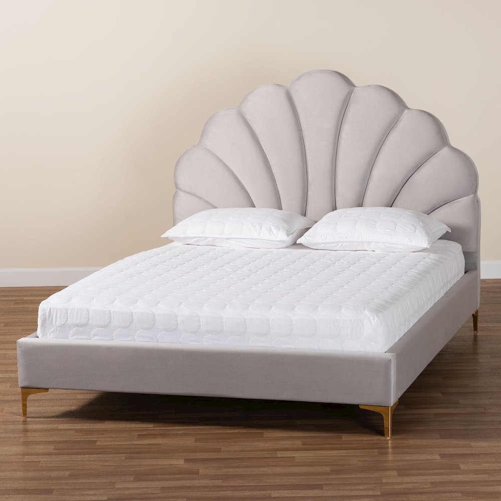 Glam and Luxe Light Grey Velvet Seashell-Headboard Queen Size Platform Bed. Picture 8