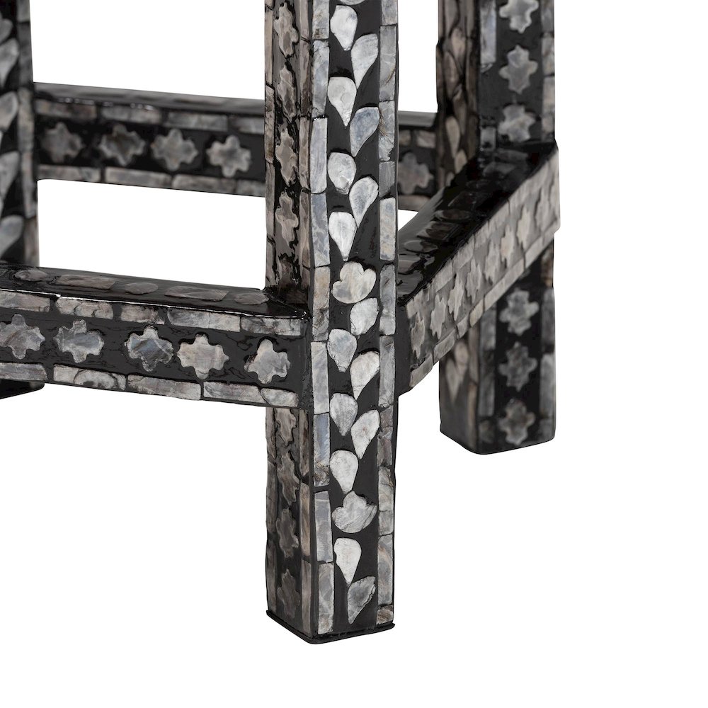 Elara Coastal Black and White Mother of Pearl Capiz Shell End Table. Picture 4