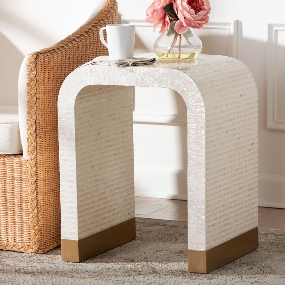Carlyn Coastal Beige and White Mother of Pearl Capiz Shell End Table. Picture 7