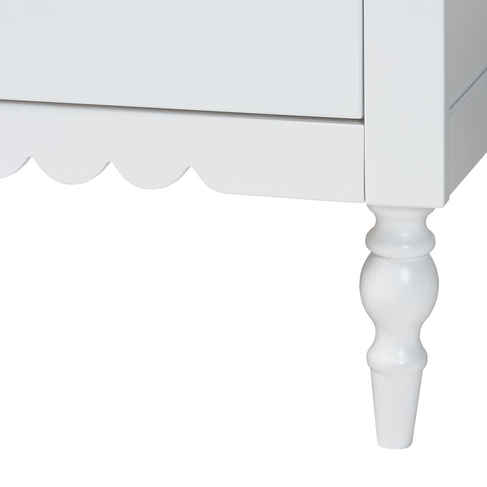 Roni Modern White Wood 4-Drawer Chest with Scalloped Edges. Picture 6