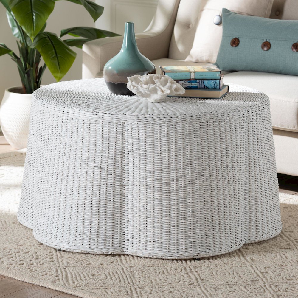 Palm Scalloped Natural Rattan Coffee Table. Picture 4