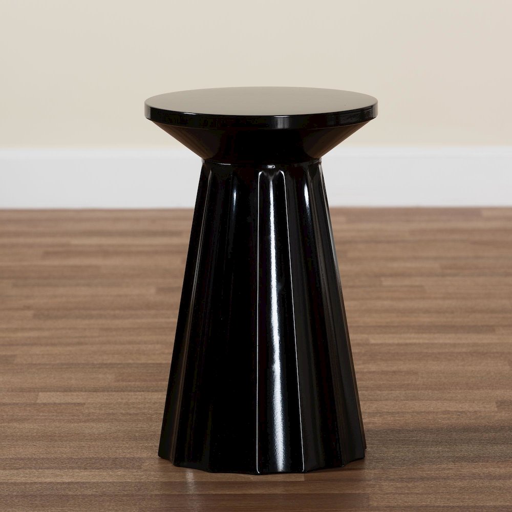 Ulmer Metal Scalloped Side Table - Modern Round Accent Table. Picture 7