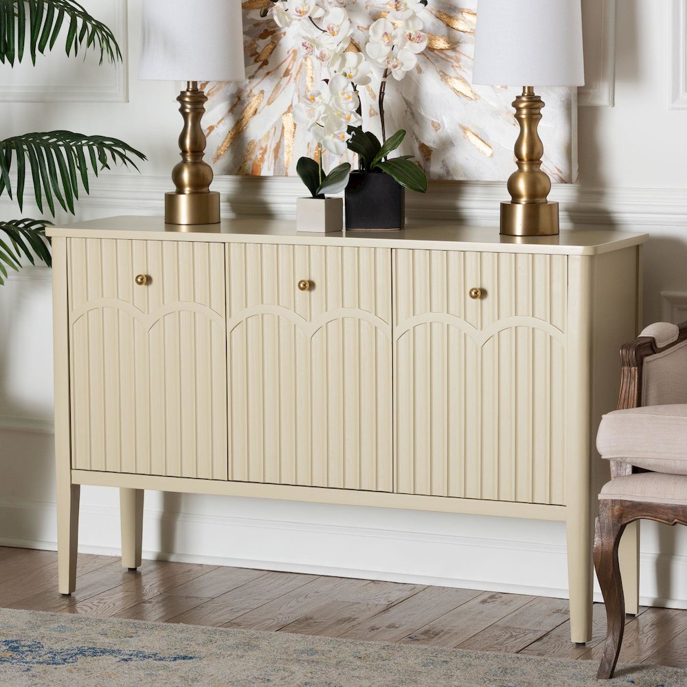 Sideboard - Modern Storage Buffet Console with Fluted Wood and Scalloped Molding. Picture 2