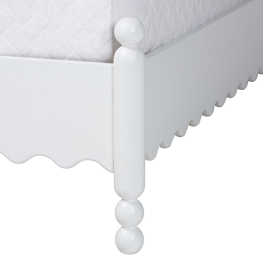 Platform Bed Frame with Scalloped Design and Turned Posts, White, Queen. Picture 6