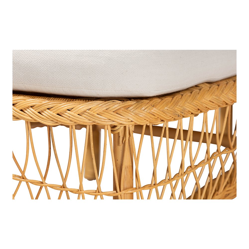 Bruno Rattan Chaise Lounge Chair with Rounded Backrest and Cushion. Picture 7