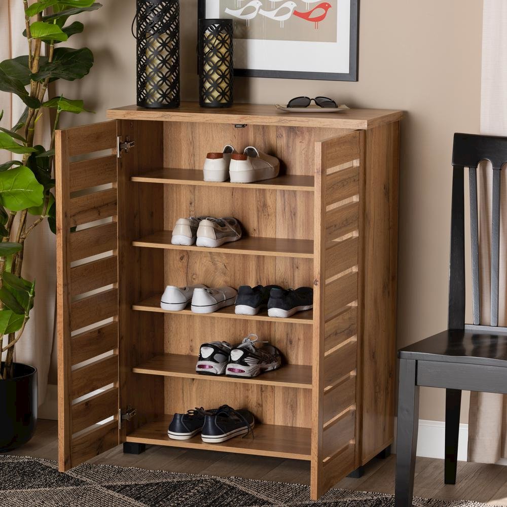 Oak Brown Finished Wood 2-Door Shoe Storage Cabinet. Picture 19