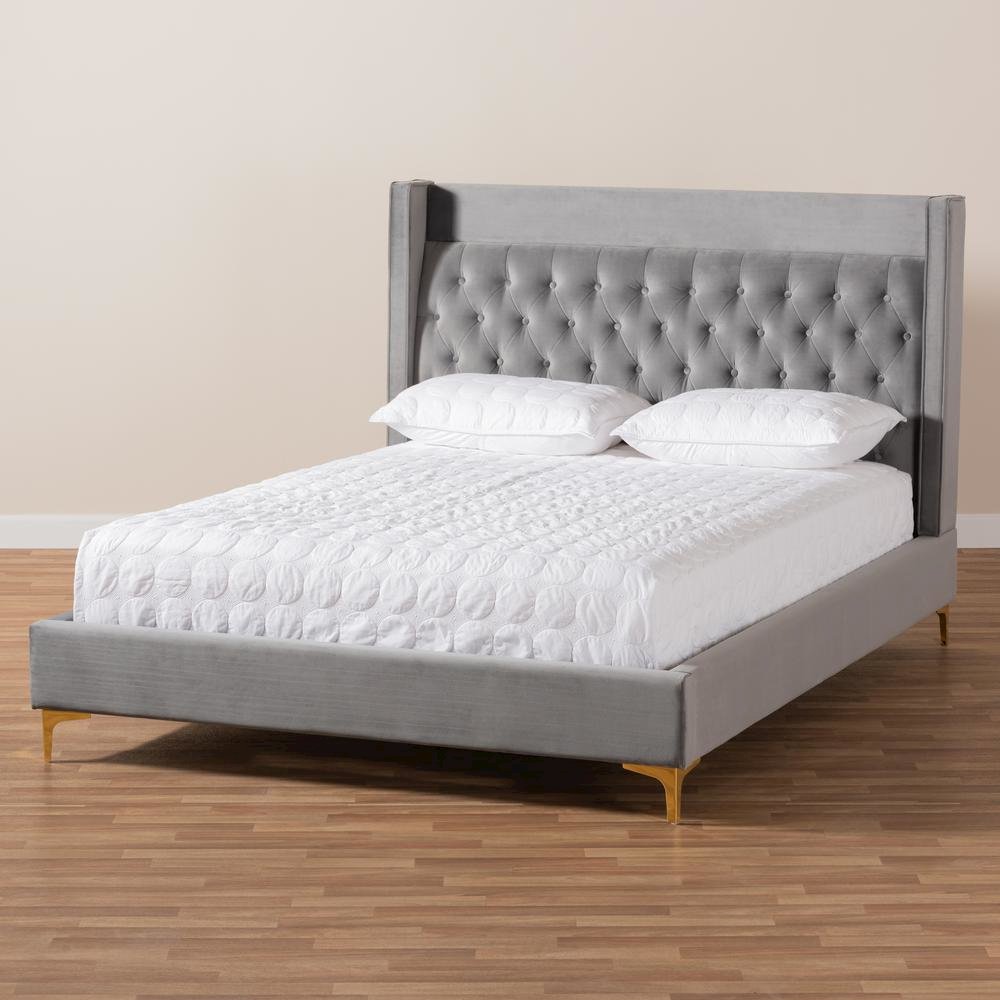 Queen Size Platform Bed with Gold-Finished Legs. Picture 16