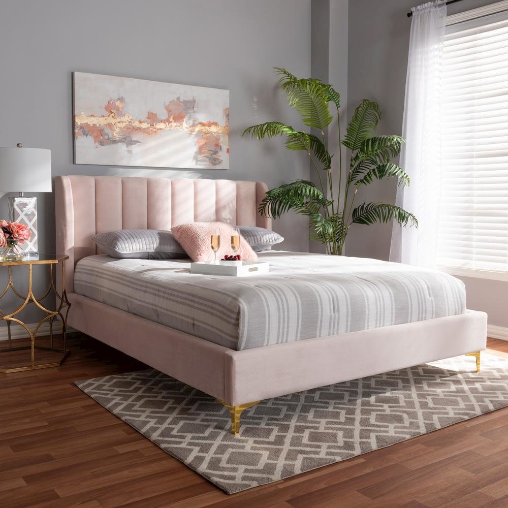 Queen Size Platform Bed with Gold-Tone Legs. Picture 9
