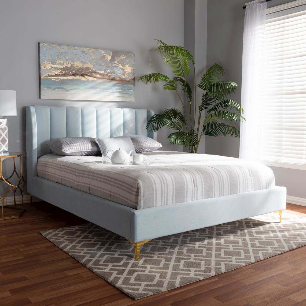 Queen Size Platform Bed with Gold-Tone Legs. Picture 9