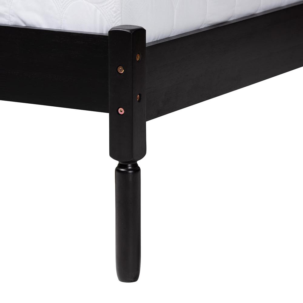 Traditional Black Finished Wood Queen Size Platform Bed with Woven Rattan. Picture 14