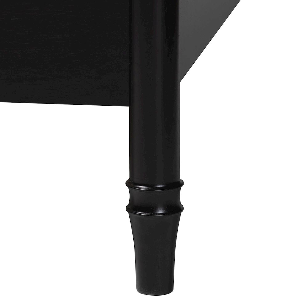 Marisela Canopy Bed. Picture 5