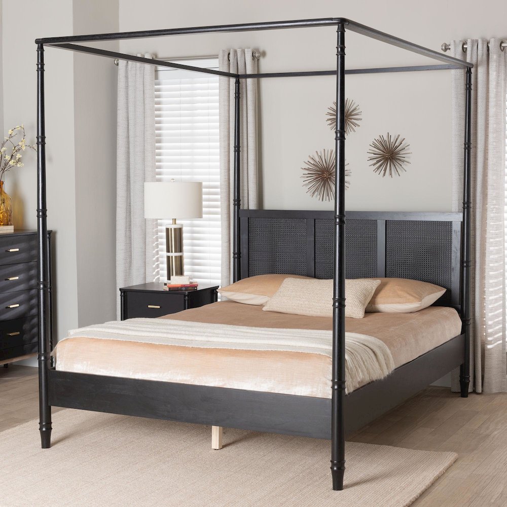 Marisela Canopy Bed. Picture 7