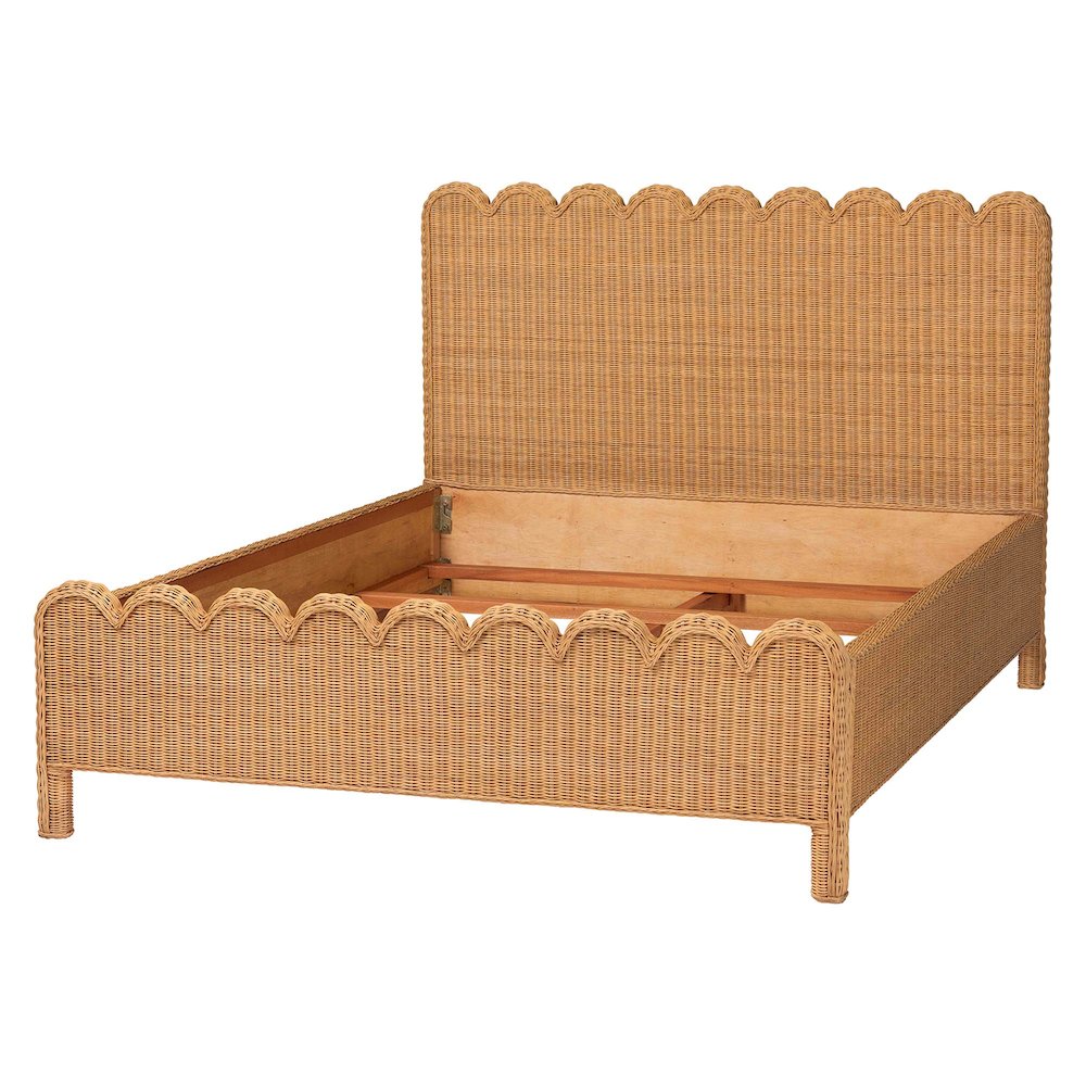 Scalloped Rattan Bed Frame - Handwoven Wicker Headboard and Footboard, King. Picture 3