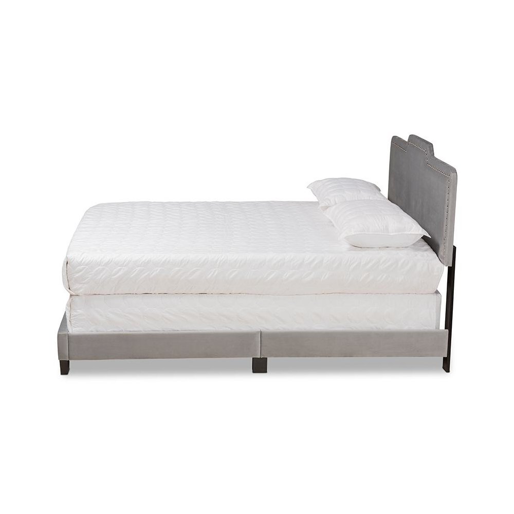 Glam Grey Velvet Fabric Upholstered Queen Size Panel Bed. Picture 2