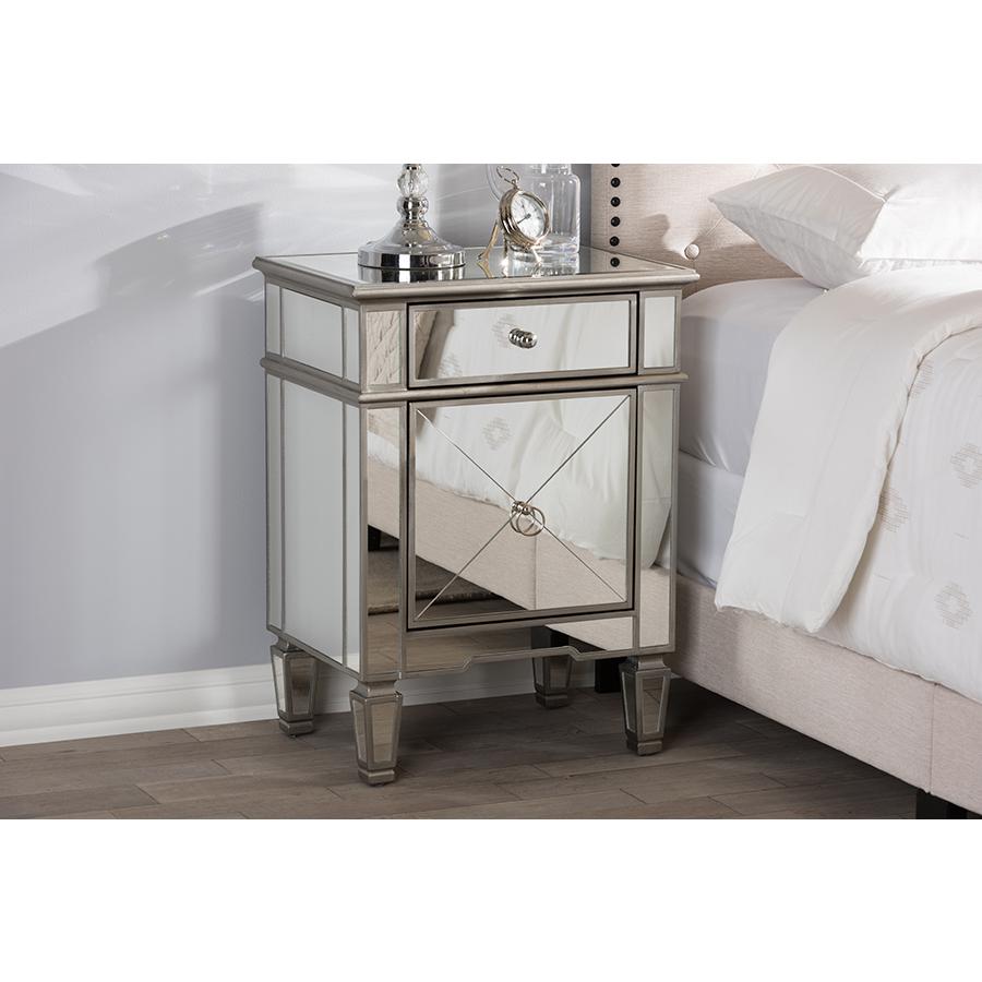 Baxton Studio Claudia Hollywood Regency Glamour Style Mirrored End Table. Picture 17
