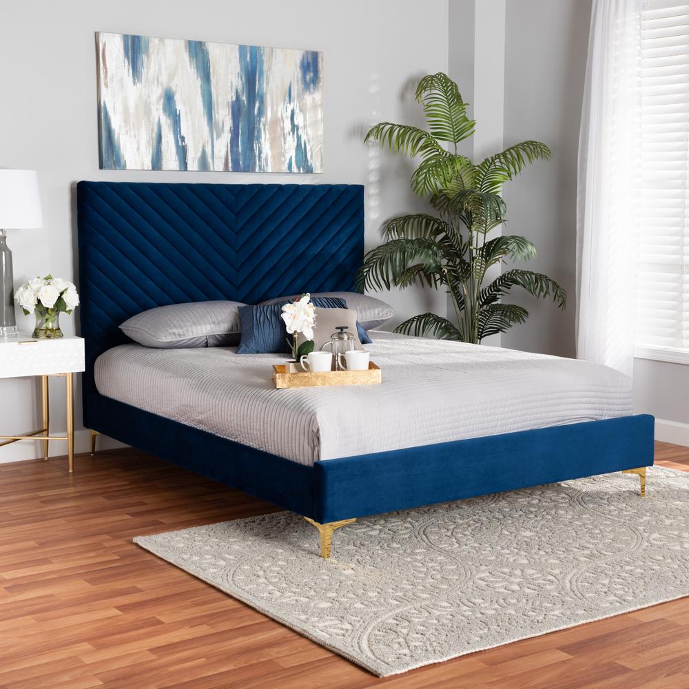 Gold Metal King Size Platform Bed. Picture 18
