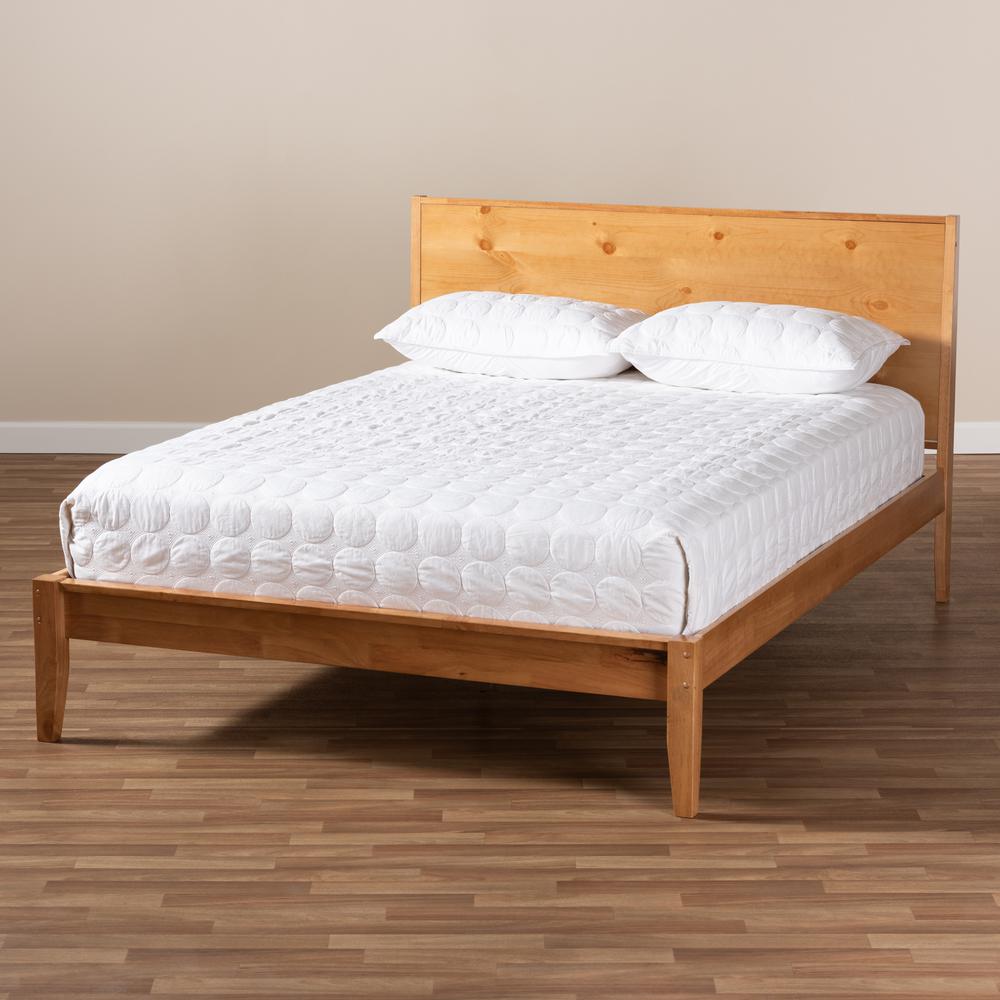 and Rustic Natural Oak and Pine Finished Wood King Size Platform Bed. Picture 17