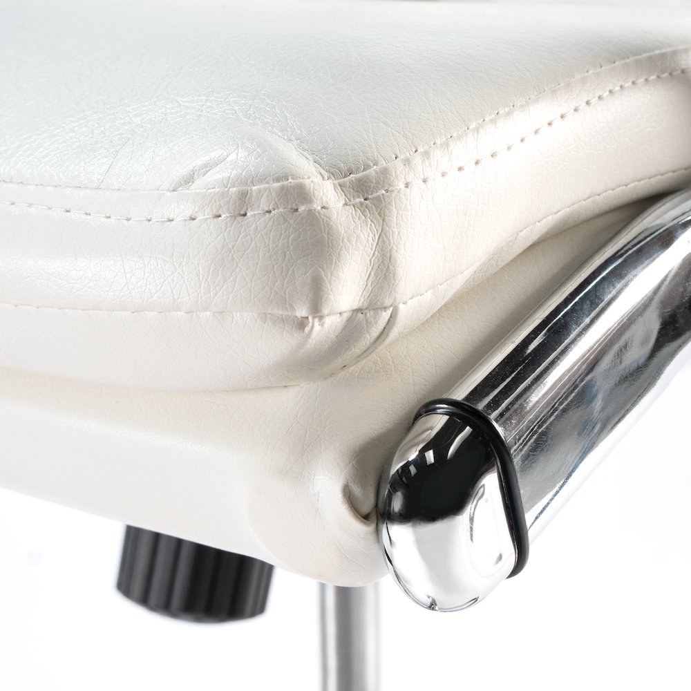 Jamestown High Back Leather Executive Office Chair. Picture 5