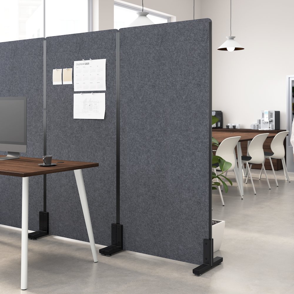 34W x 72H Freestanding Privacy Screen. Picture 2