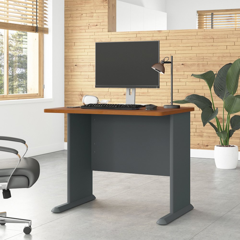 Series A 36W Desk. Picture 2