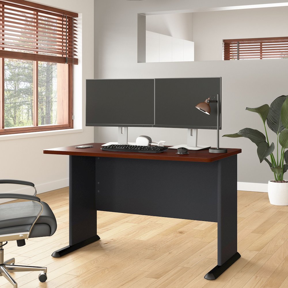 Series A 48W Desk. Picture 2