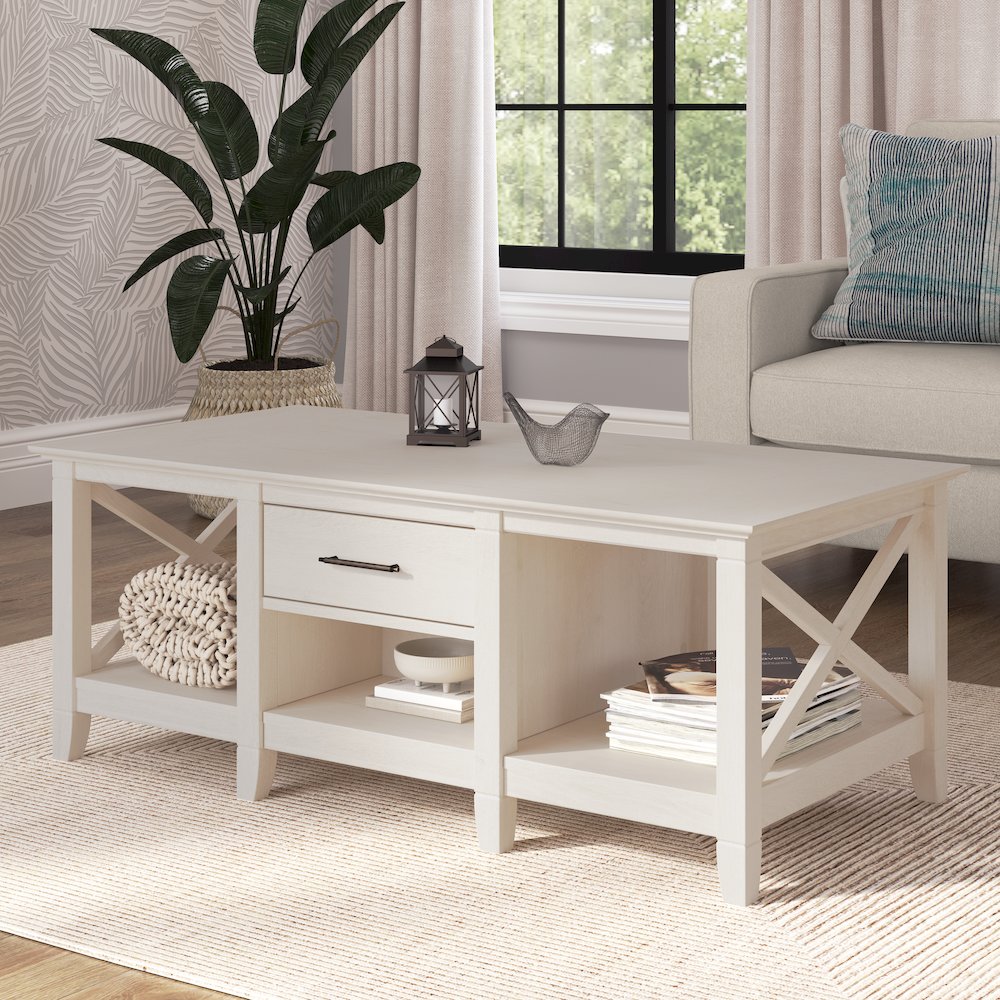 Key West Coffee Table with Storage. Picture 2